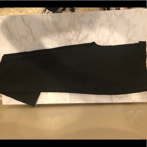 [Pants] Calvin Klein 33x32 Slim Fit Black Chinos - Picture 4 of 4